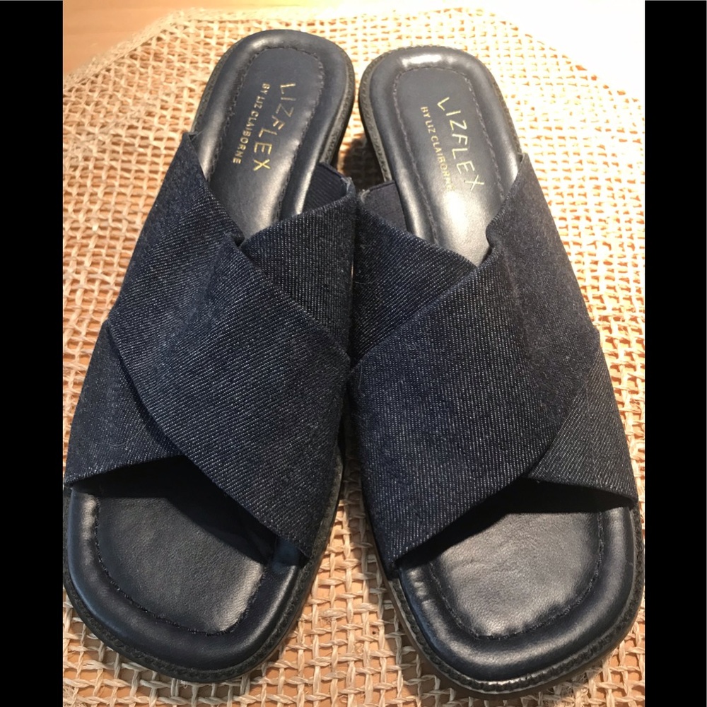 NEW DENIM ‘LIZ CLYBORNE’ Sz8M SLIDES.